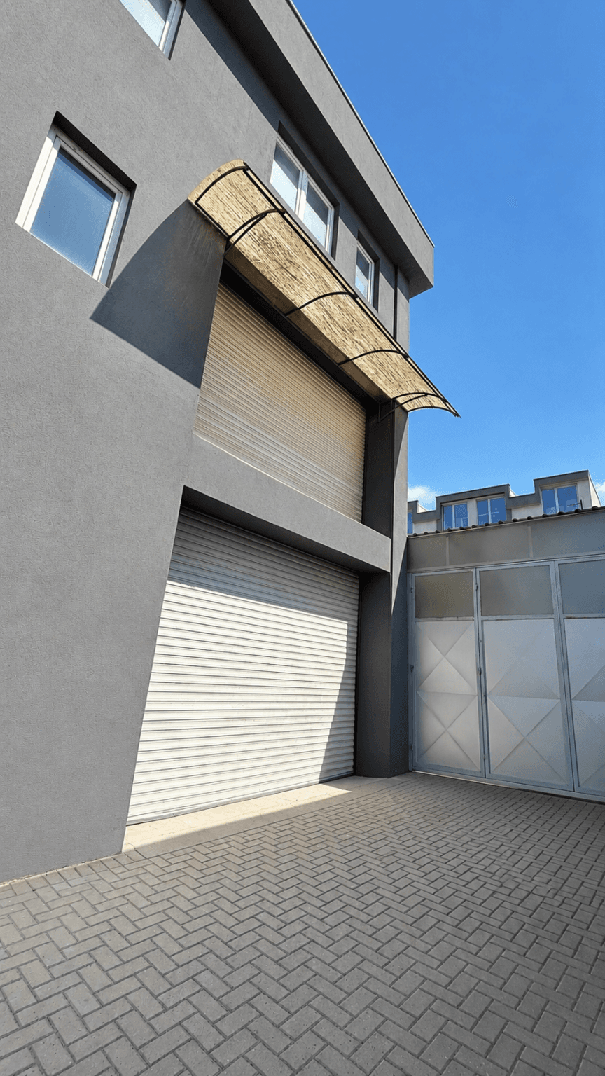 Commercial Building with Warehouse for Sale in Vizbegovo - For Sale - Skopje - Image 24