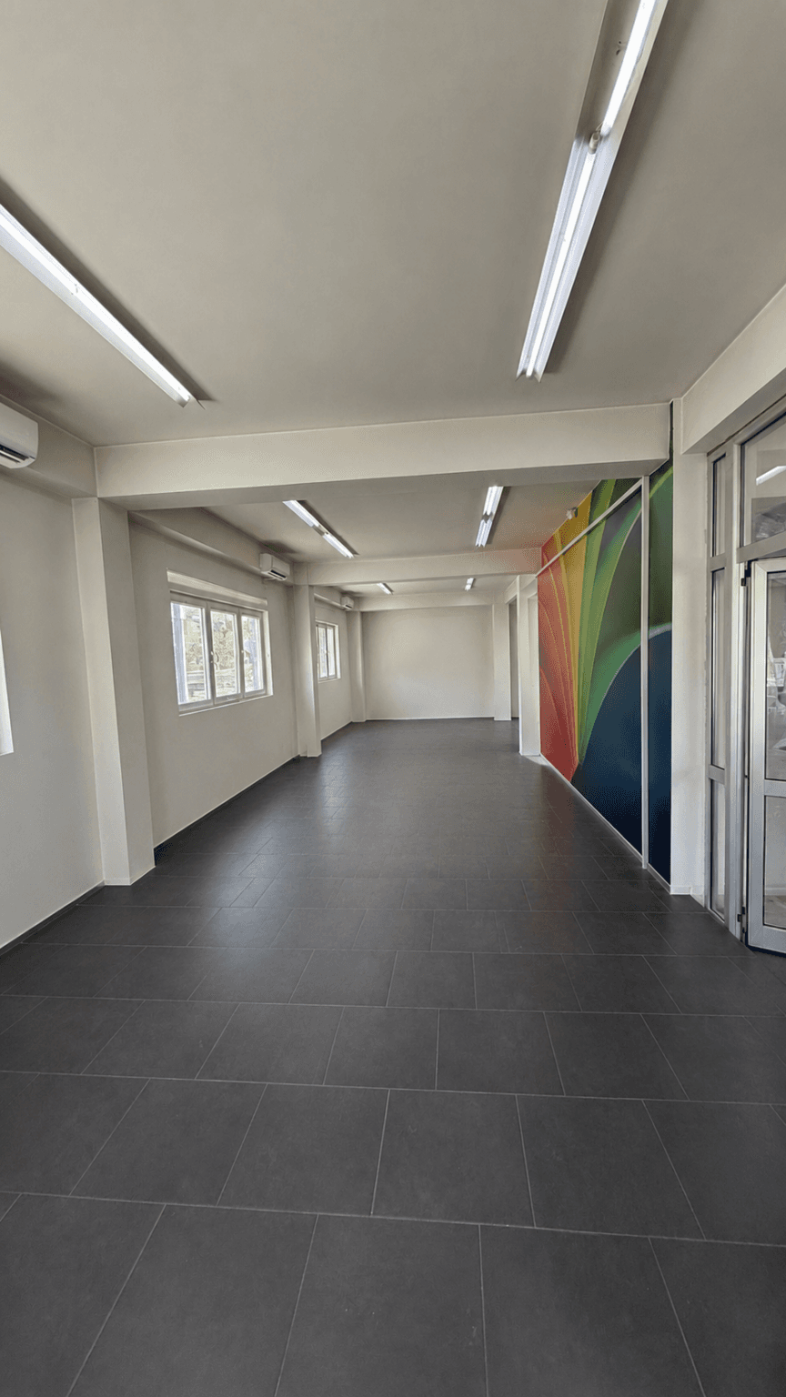 Commercial Building with Warehouse for Sale in Vizbegovo - For Sale - Skopje - Image 4