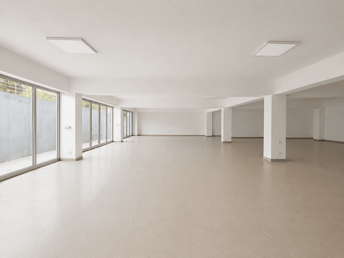2.003м2 Business space for rent - For Rent - Skopje - Image 2