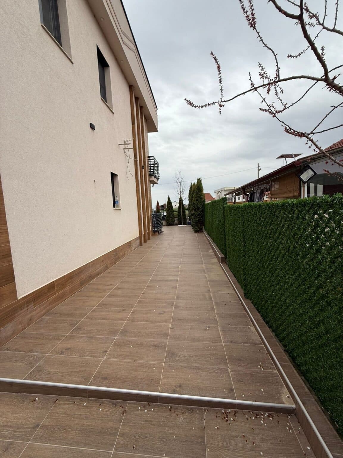 House 260m2 in Ilinden - For Sale - Skopje - Image 26