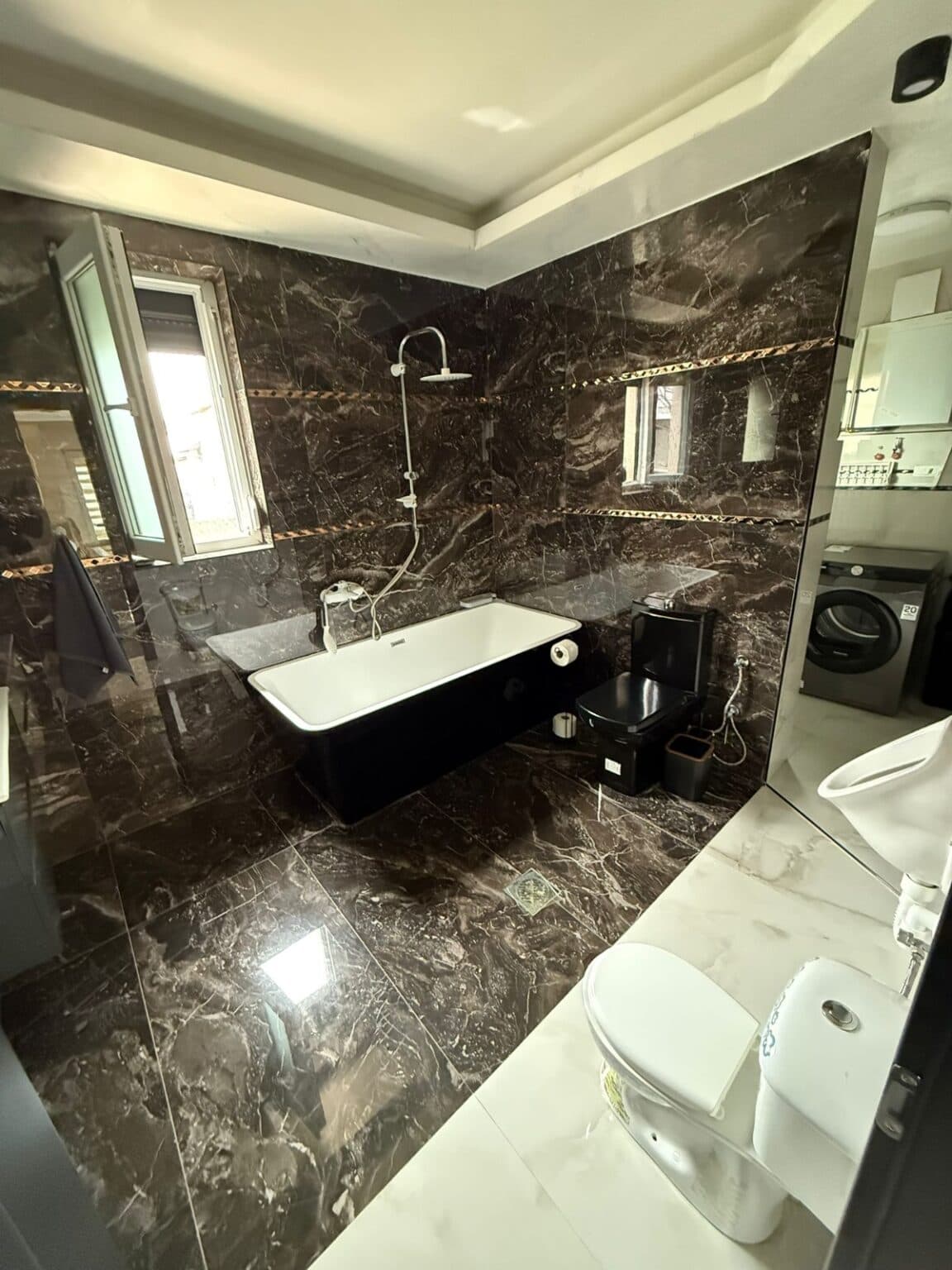 House 260m2 in Ilinden - For Sale - Skopje - Image 14