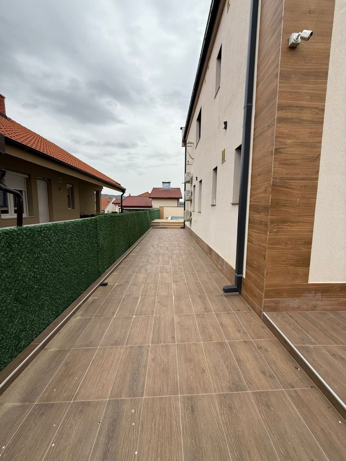 House 260m2 in Ilinden - For Sale - Skopje - Image 27