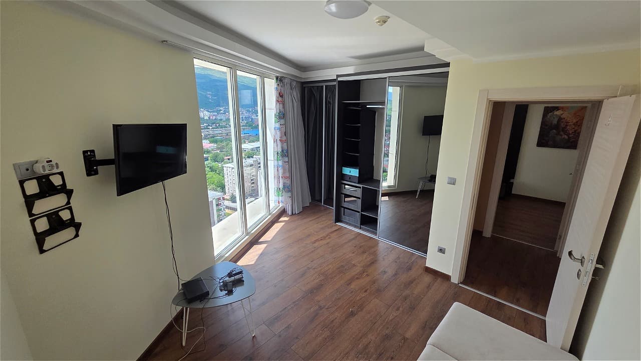 Apartment 99m² with a 67m² rooftop terrace in Cevahir Sky City - For Rent - Skopje - Image 5