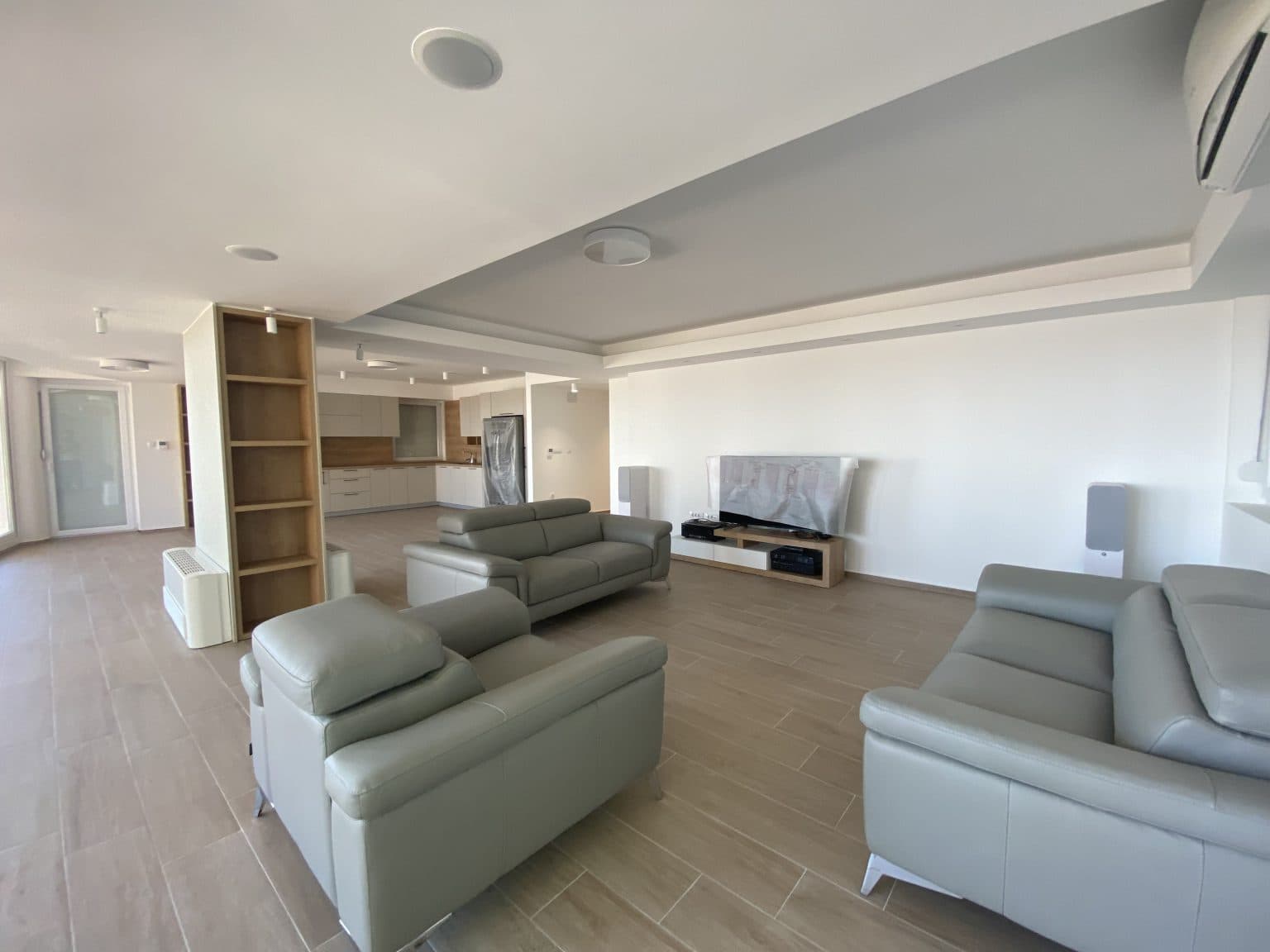 Brand-new apartment in Vodno with a spacious terrace - For Sale - Vodno - Image 4
