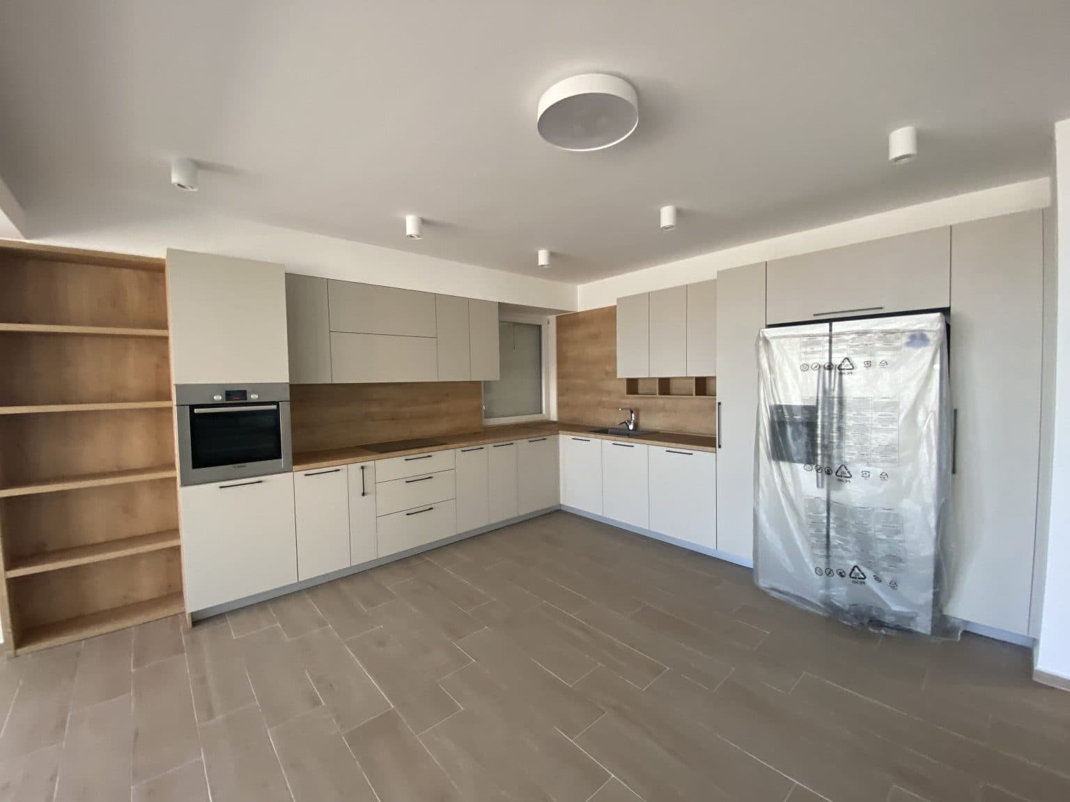 Brand-new apartment in Vodno with a spacious terrace - For Sale - Vodno - Image 6