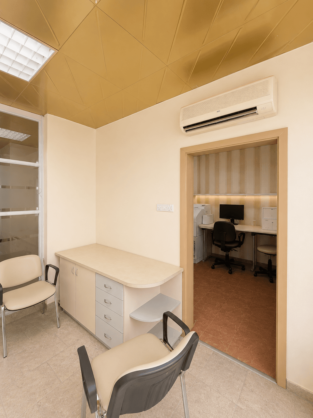 Commercial space for sale suitable for a medical practice – Aerodrom - 3
