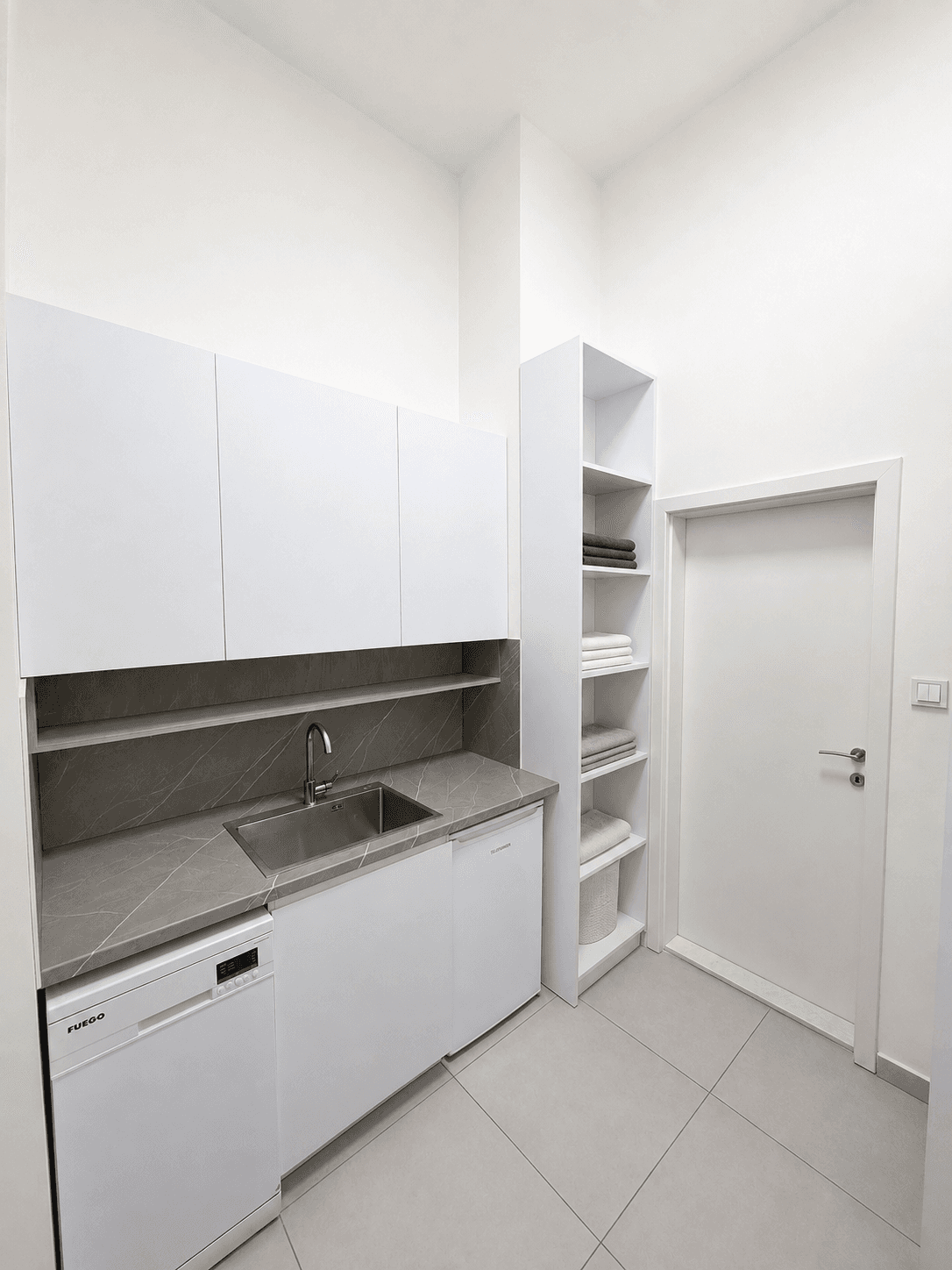 Fully Equipped Beauty Salon for Rent 90 m² in Karpos - For Rent - Karposh - Image 8