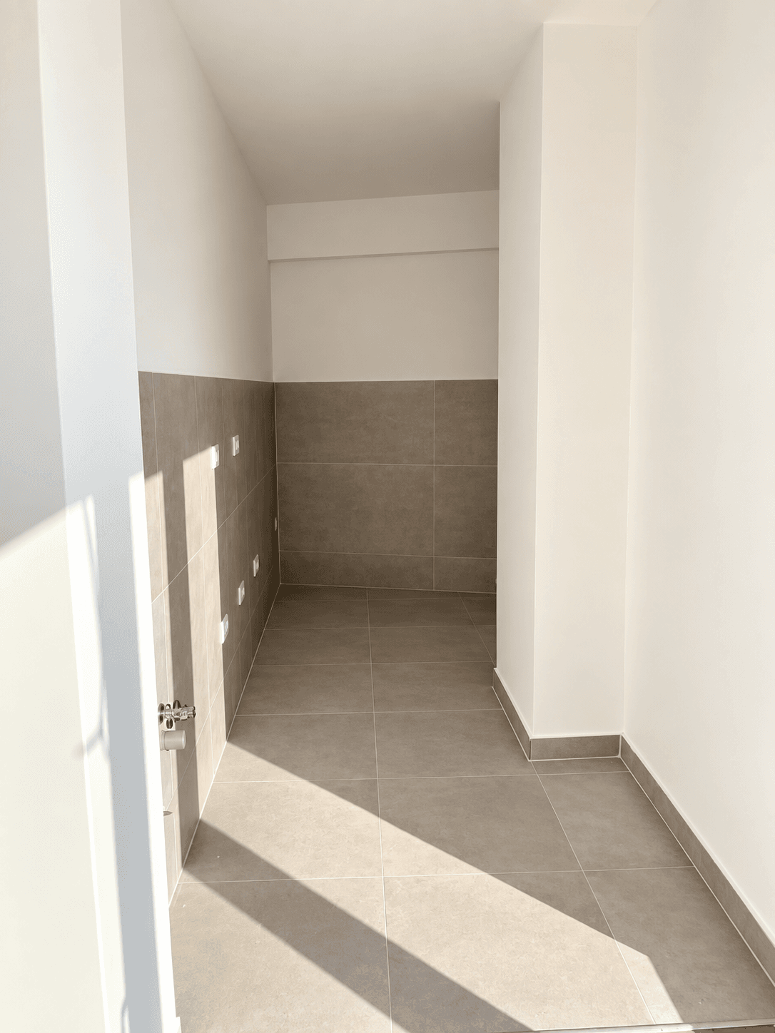 Деловен простор 85м² во Карпош - За Продажба - Карпош - Слика 4