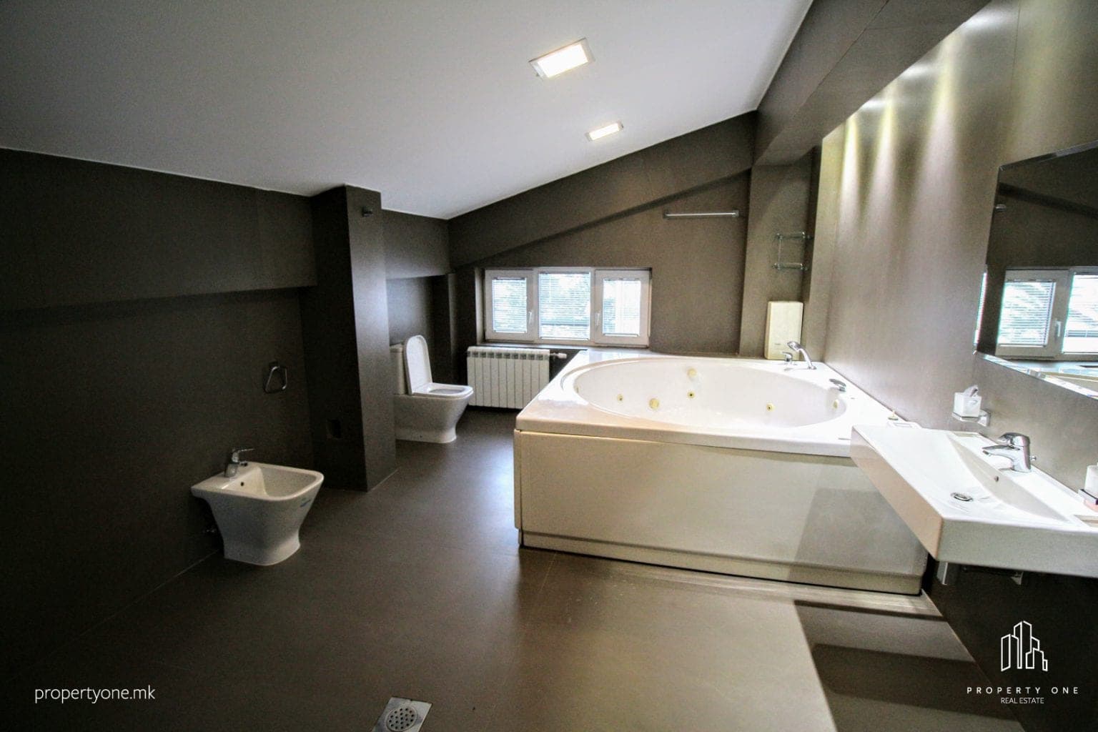 Exclusive house on Vodno - For Rent - Vodno - Image 11