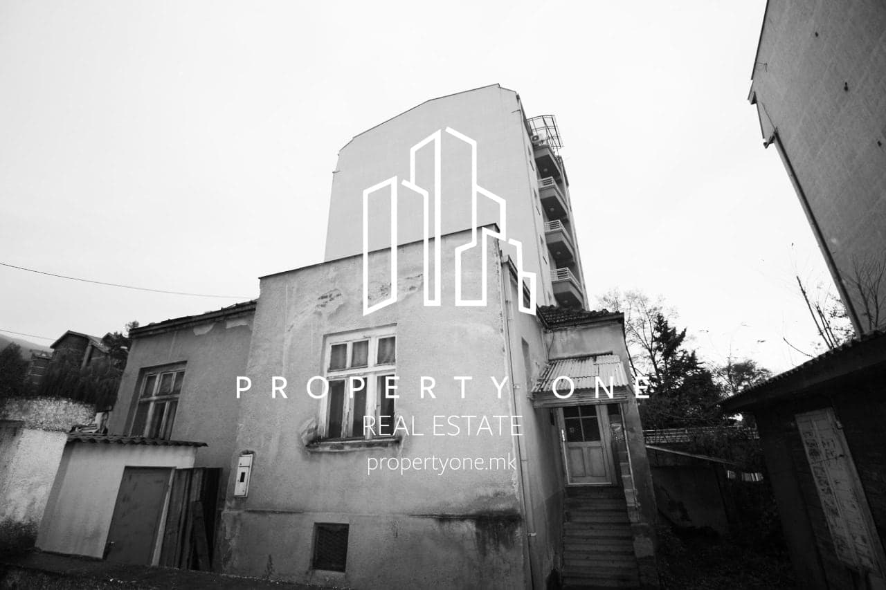 Plot on prime location with construction permission - For Sale - Centar - Image 2