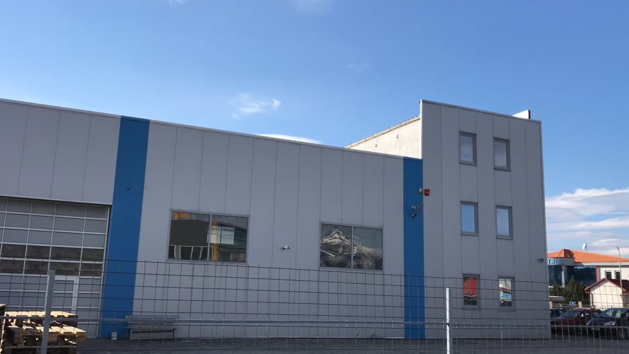 Business Facility with warehouse space in industrial zone Vizbegovo - For Rent - Karposh - Image 1