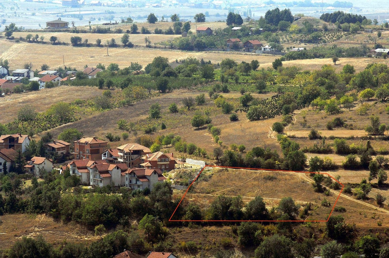 Building land in Radishani 3500m2 - For Sale - Butel