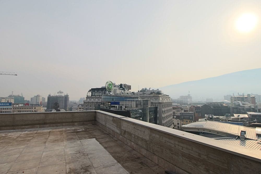 Spacious business premises with excellent location - For Rent - Centar - Image 2