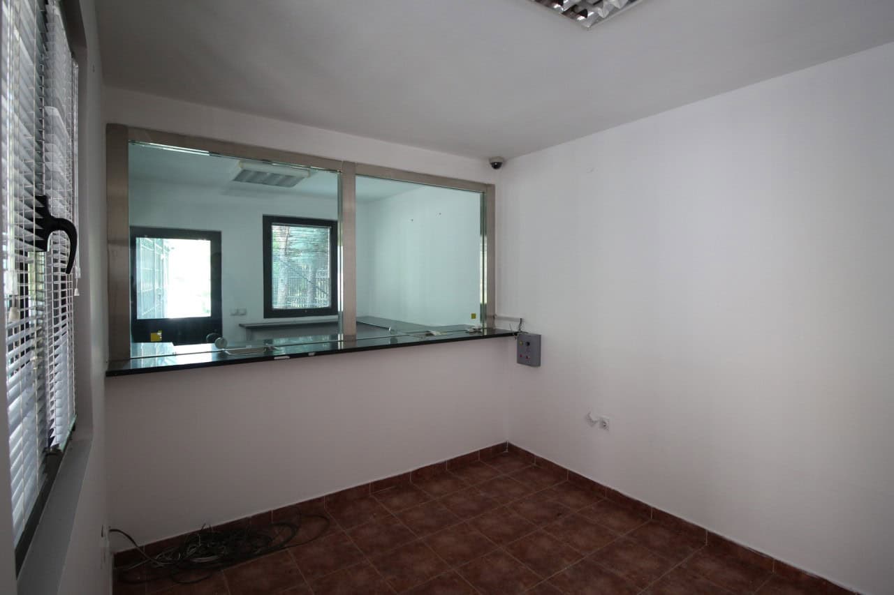 Spacious house with diplomatic status - For Rent - Kisela Voda - Image 6