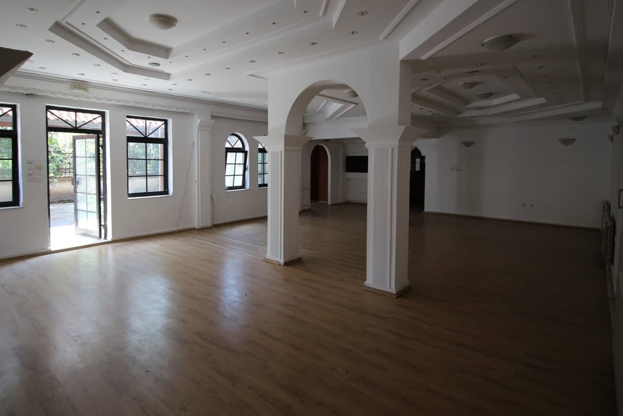 Spacious house with diplomatic status - For Rent - Kisela Voda - Image 10