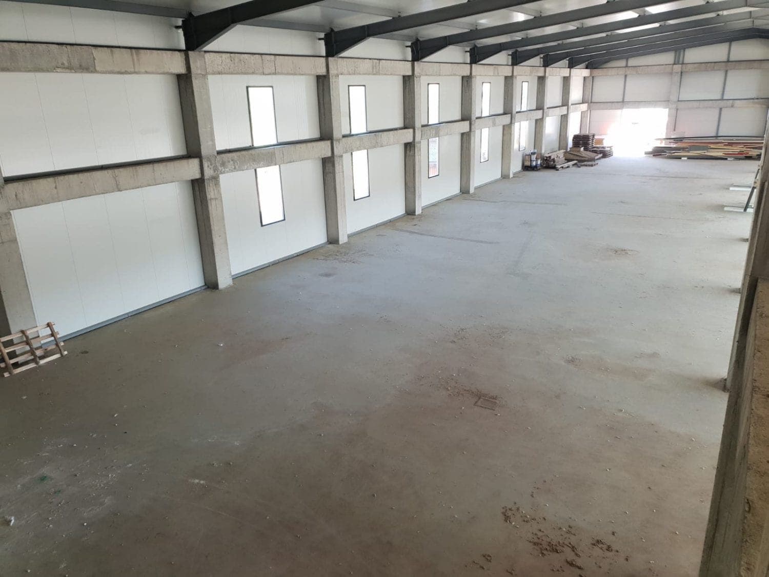 Space suitable for warehouse / showroom 1500m2 - For Rent - Karposh - Image 4