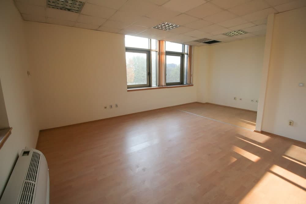 Office space in Aerodrom 1260m2 - For Rent - Aerodrom - Image 7