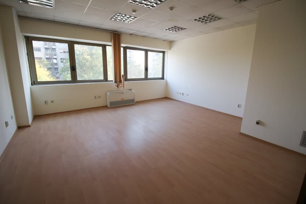 Office space in Aerodrom 1260m2 - For Rent - Aerodrom - Image 10