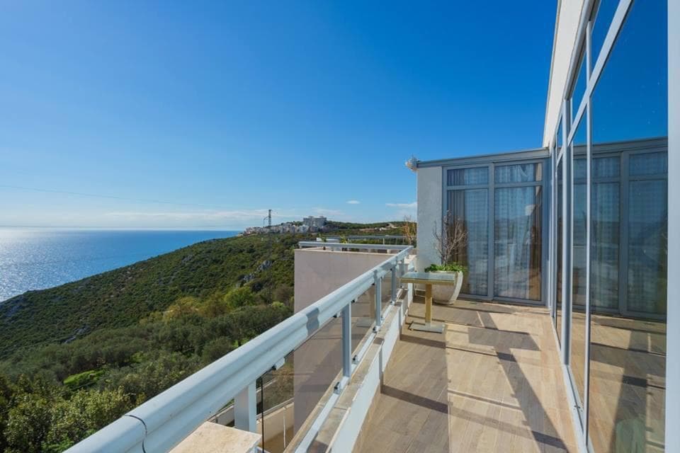 Penthouse apartment in Montenegro with amazing sea view - For Sale - Montenegro