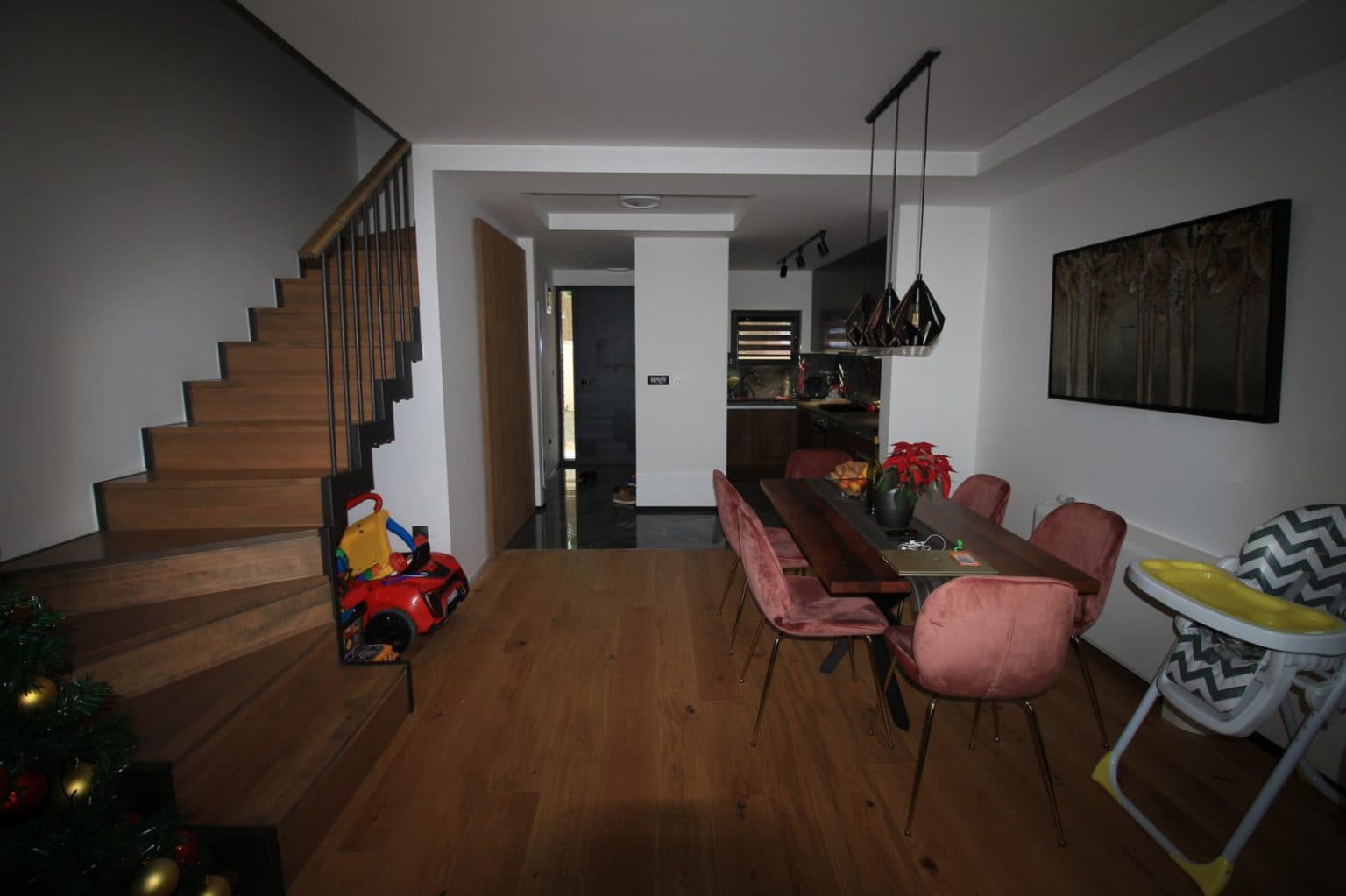 Куќа во затворен комплекс во Бардовци - За Изнајмување - Бардовци - Слика 6