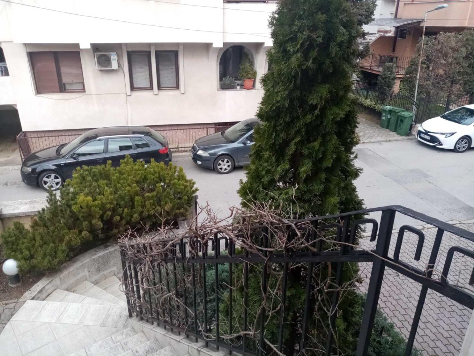 Куќа во Козле на мирна локација - За Изнајмување - Карпош - Слика 7