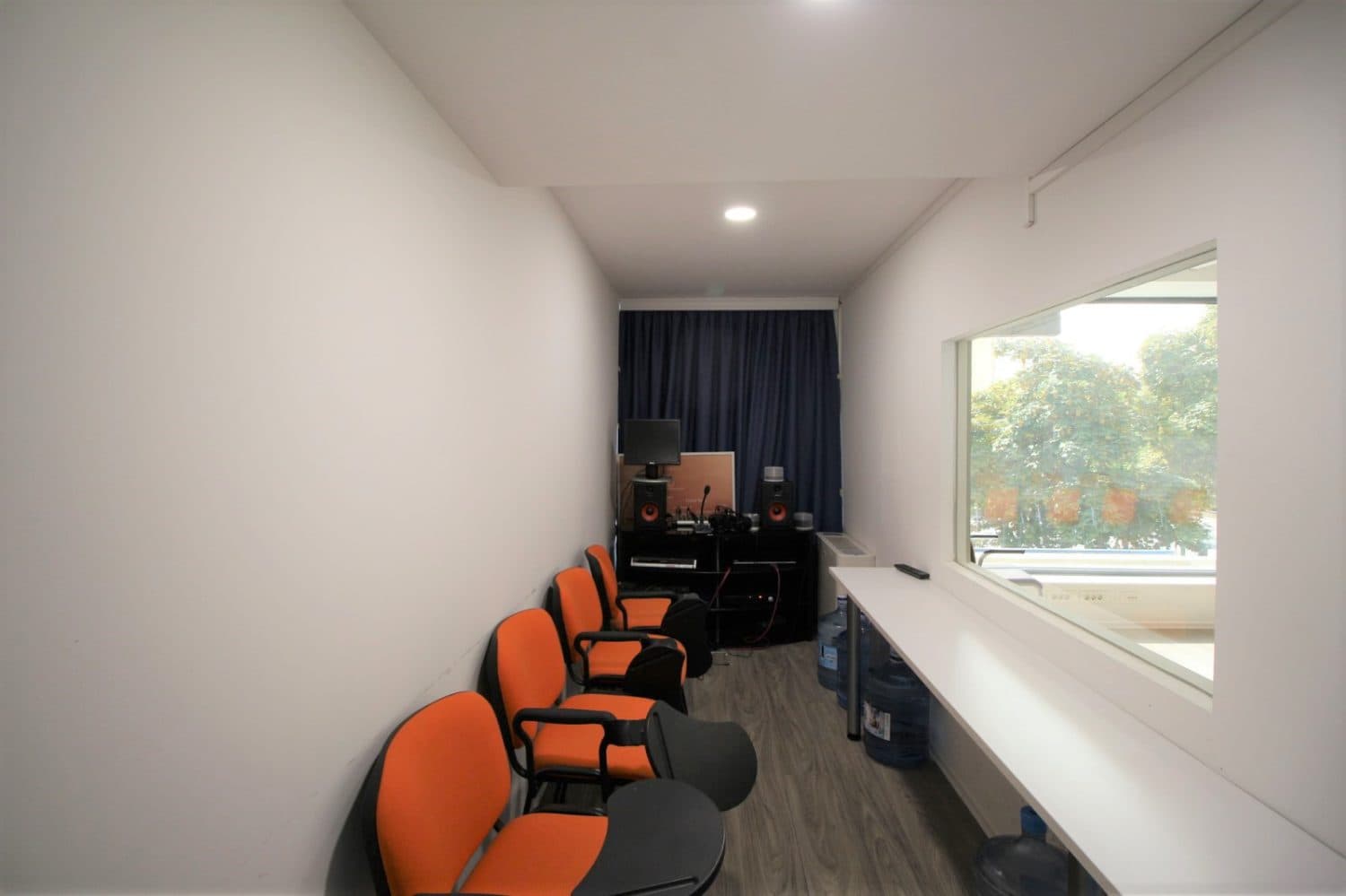 Деловен простор во Центар - За Изнајмување - Центар - Слика 2