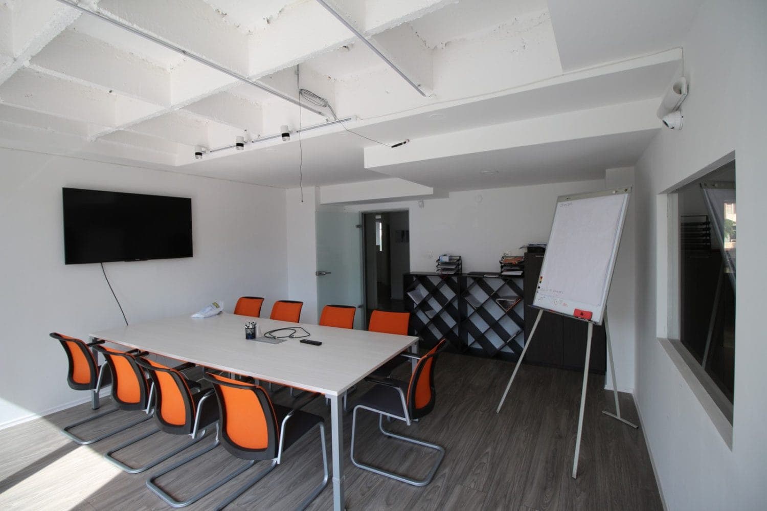 Деловен простор во Центар - За Изнајмување - Центар - Слика 7