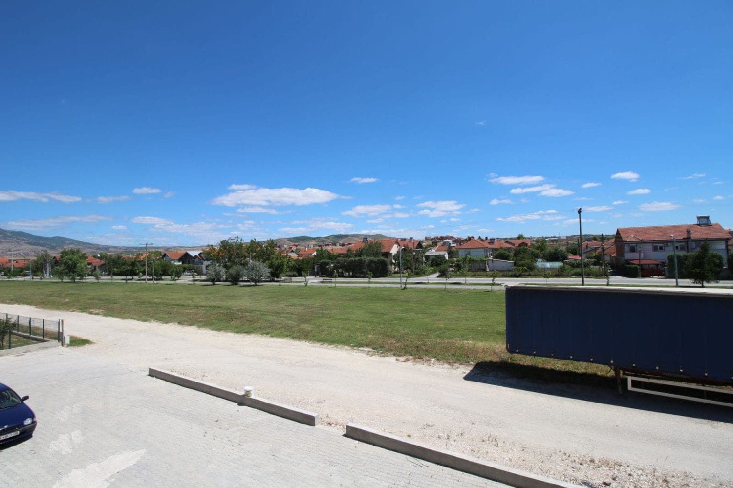 Warehouse with showroom 600m2 - For Rent - Ilinden - Image 4