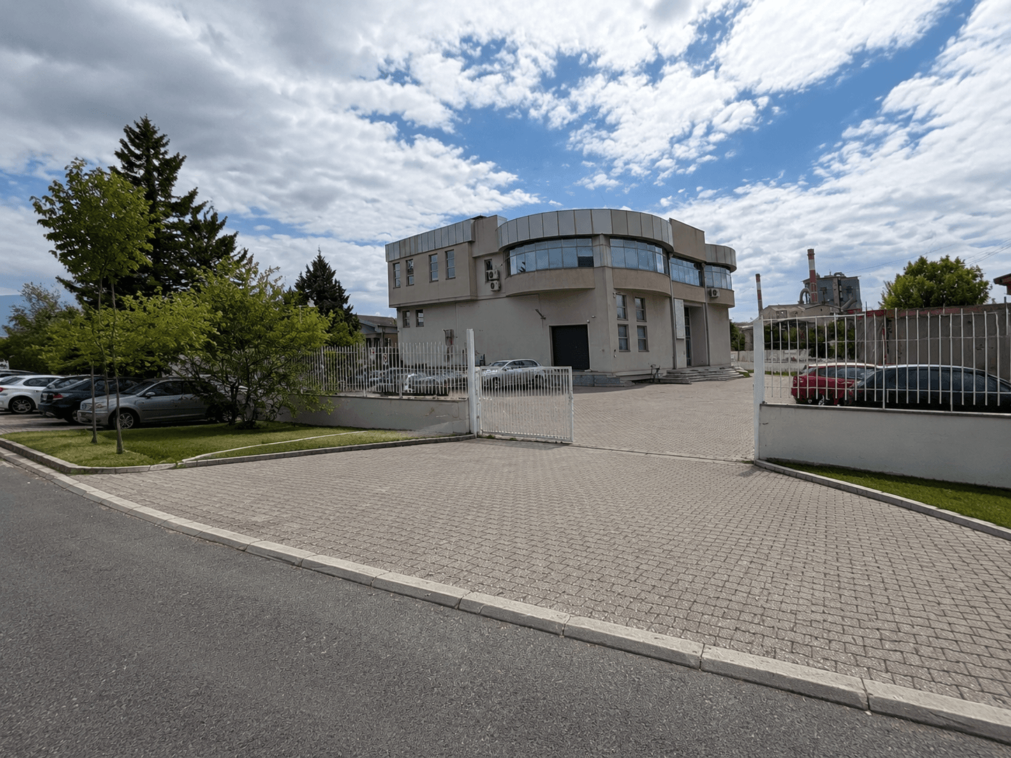 Warehouse and office space - For Rent - Kisela Voda