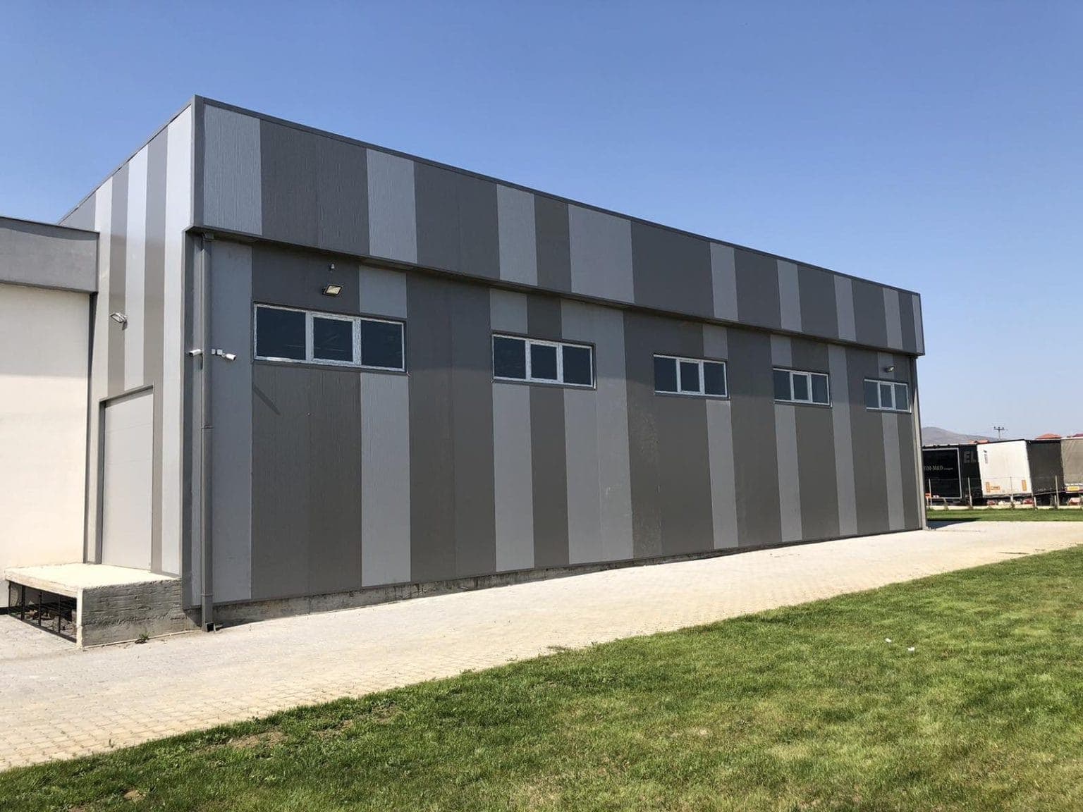 Business space and warehouse in Ilinden - 3