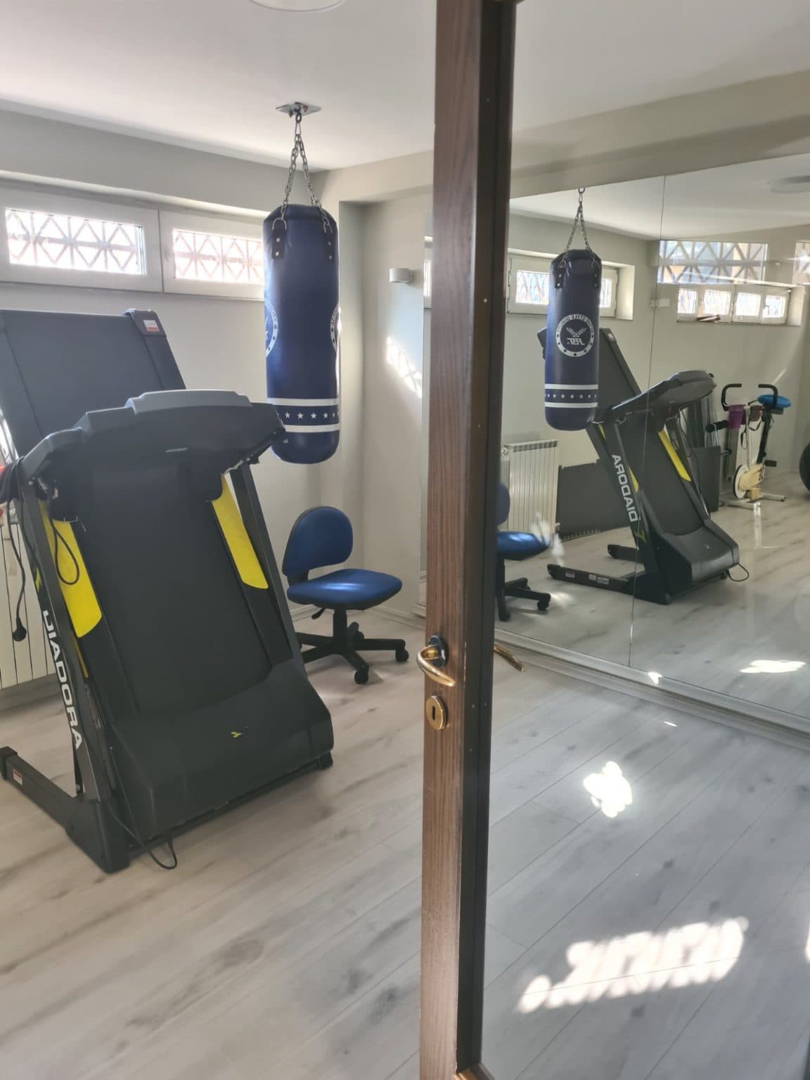 House 426m2 in Taftalidze - For Rent - Karposh - Image 14