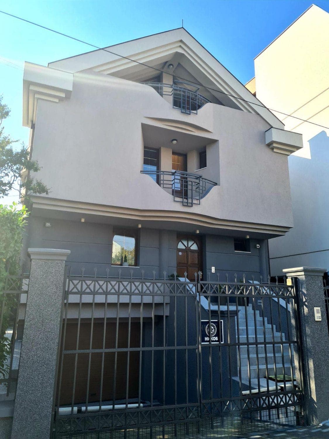 House 426m2 in Taftalidze - For Rent - Karposh - Image 10