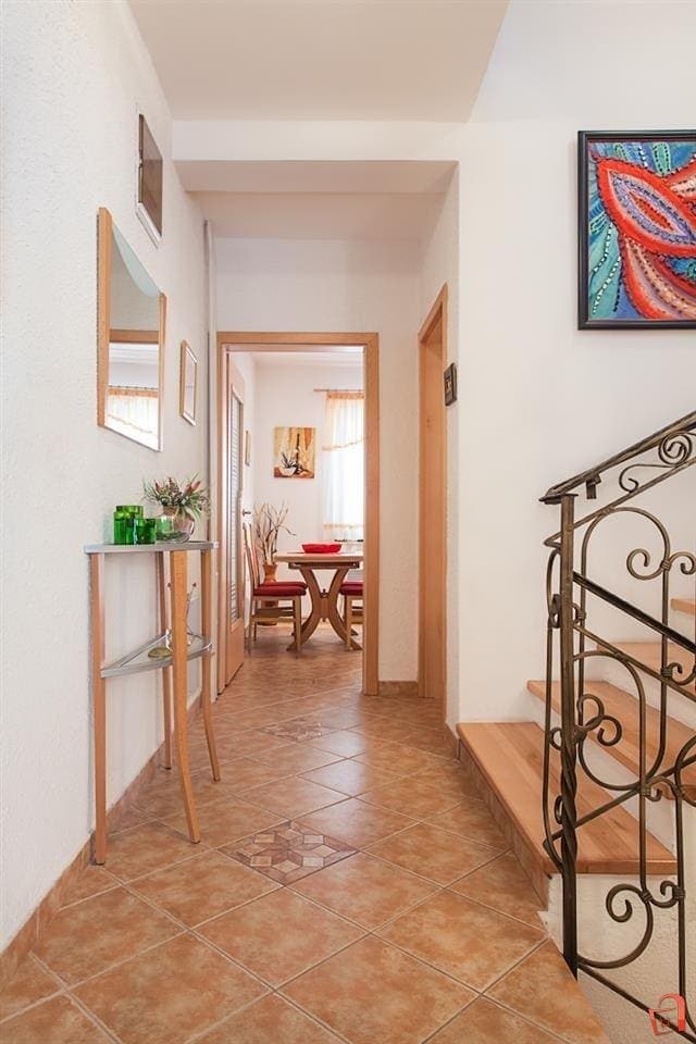 Comfortable house on Vodno - За Продажба - Центар - Image 2
