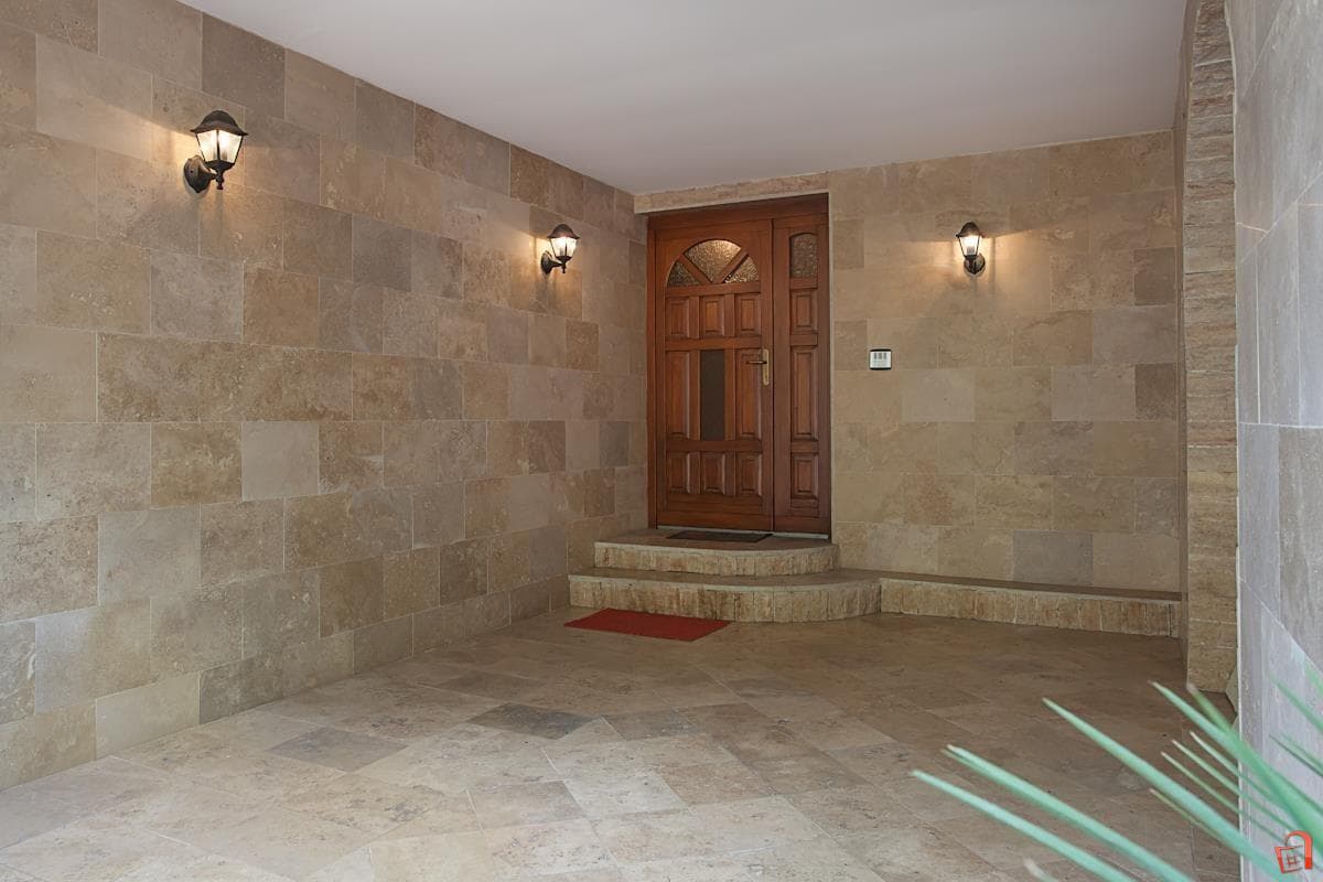 Comfortable house on Vodno - За Продажба - Центар - Image 11