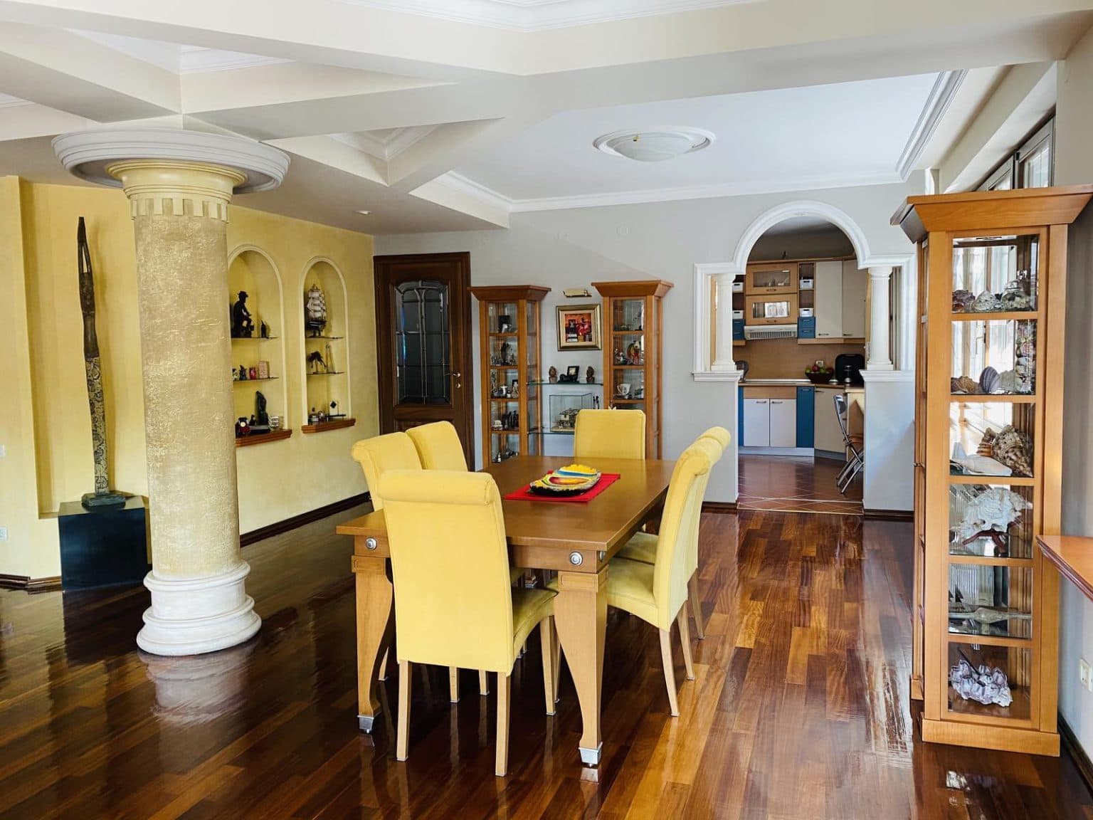 House 426m2 in Taftalidze - 2