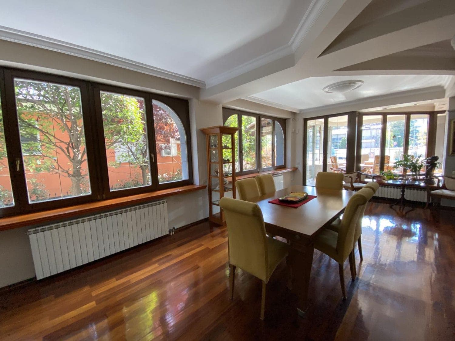 House 426m2 in Taftalidze - For Rent - Karposh - Image 5