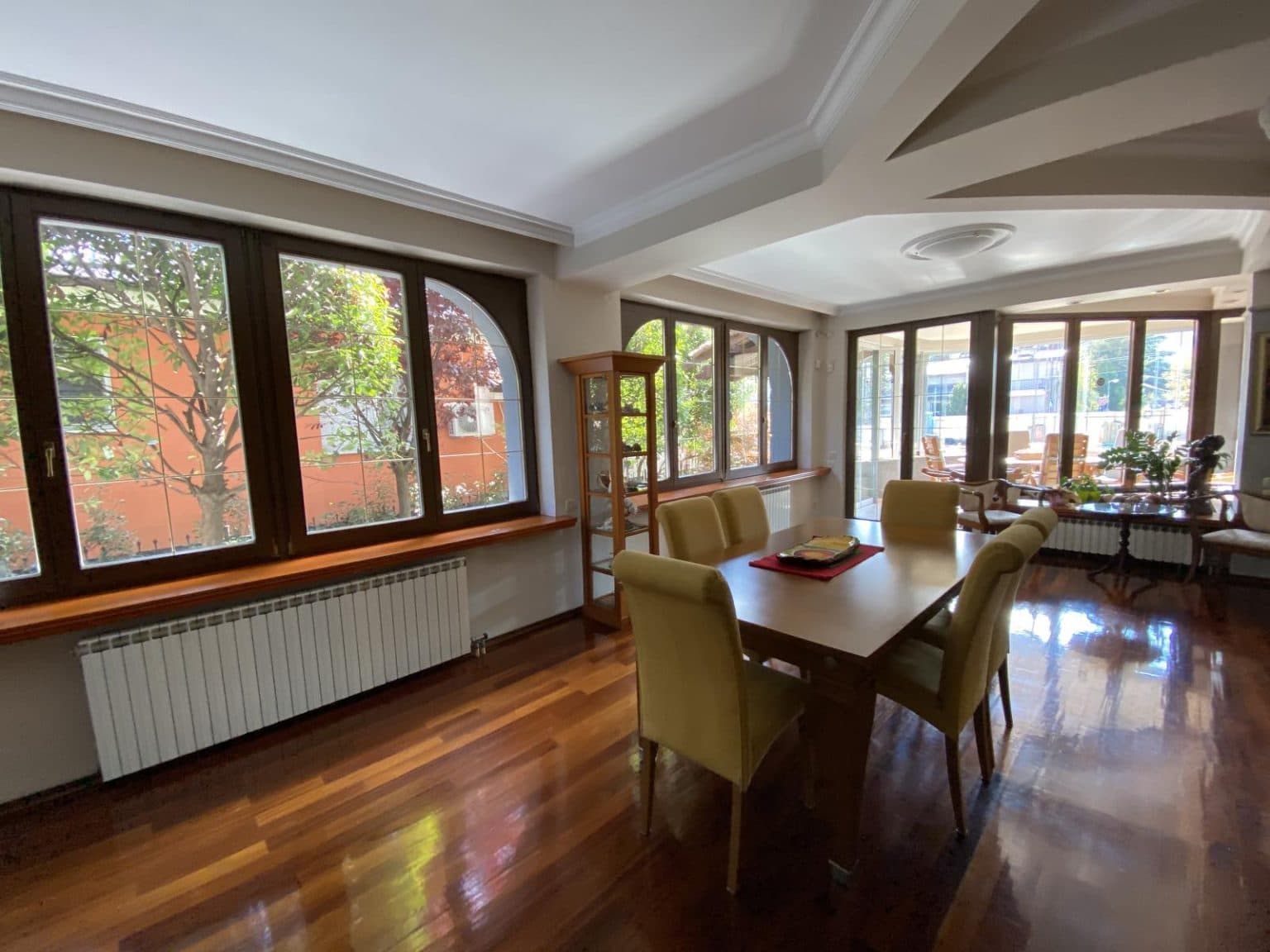 House 426m2 in Taftalidze - For Rent - Karposh - Image 5