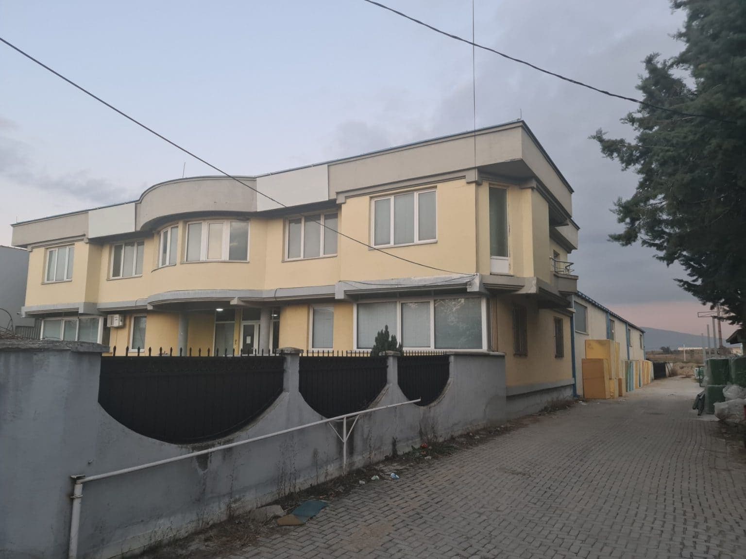 Магацин за изнајмување во Визбегово - 2