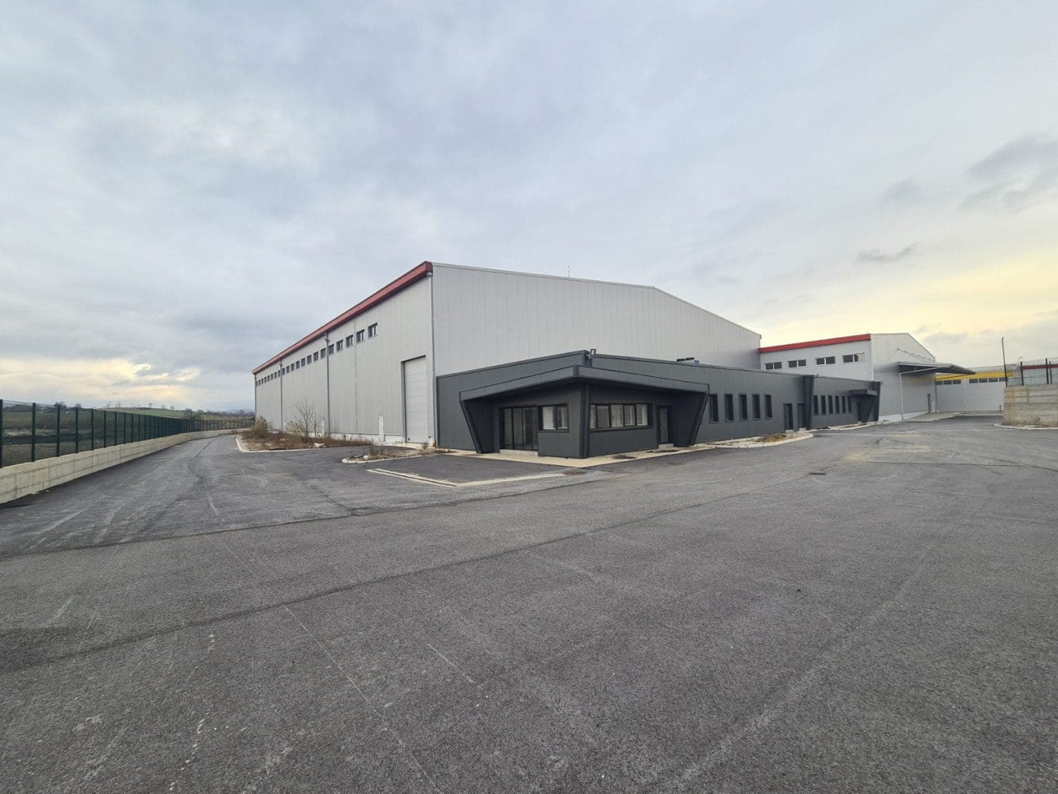 Warehouses for rent in Petrovec - For Rent - Petrovec