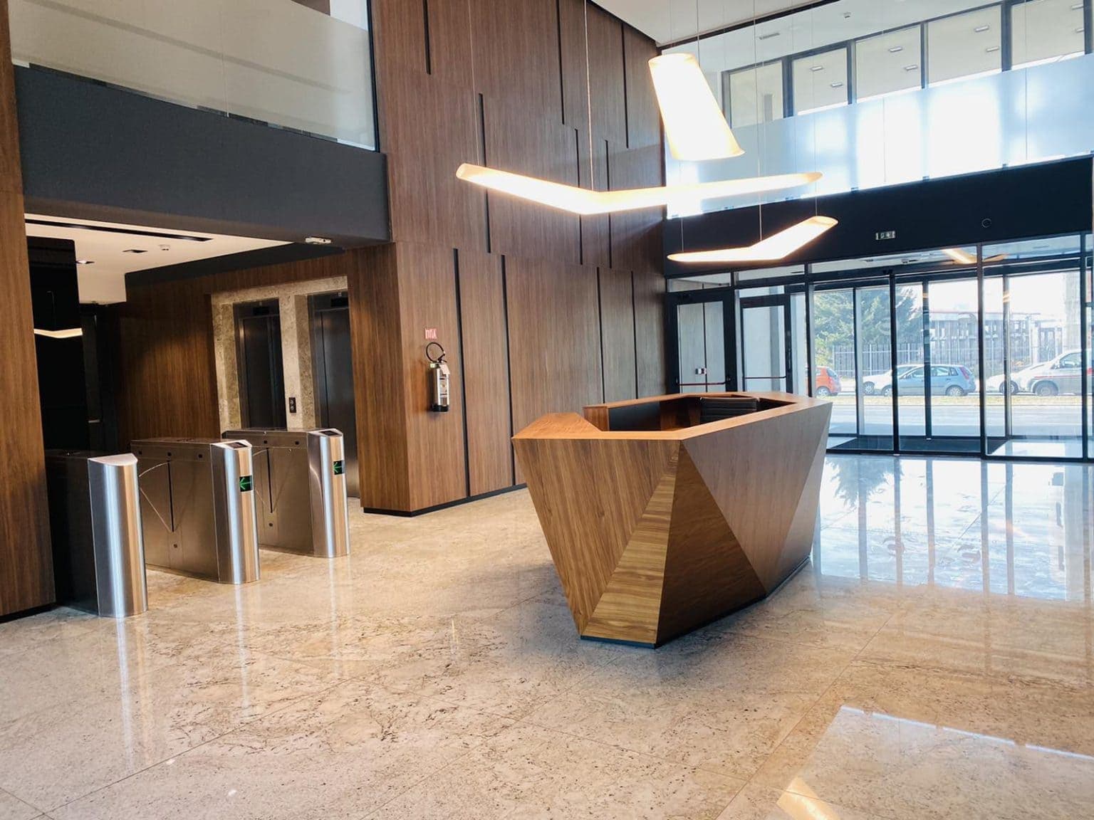 New luxurious business/office building - For Rent - Aerodrom - Image 12