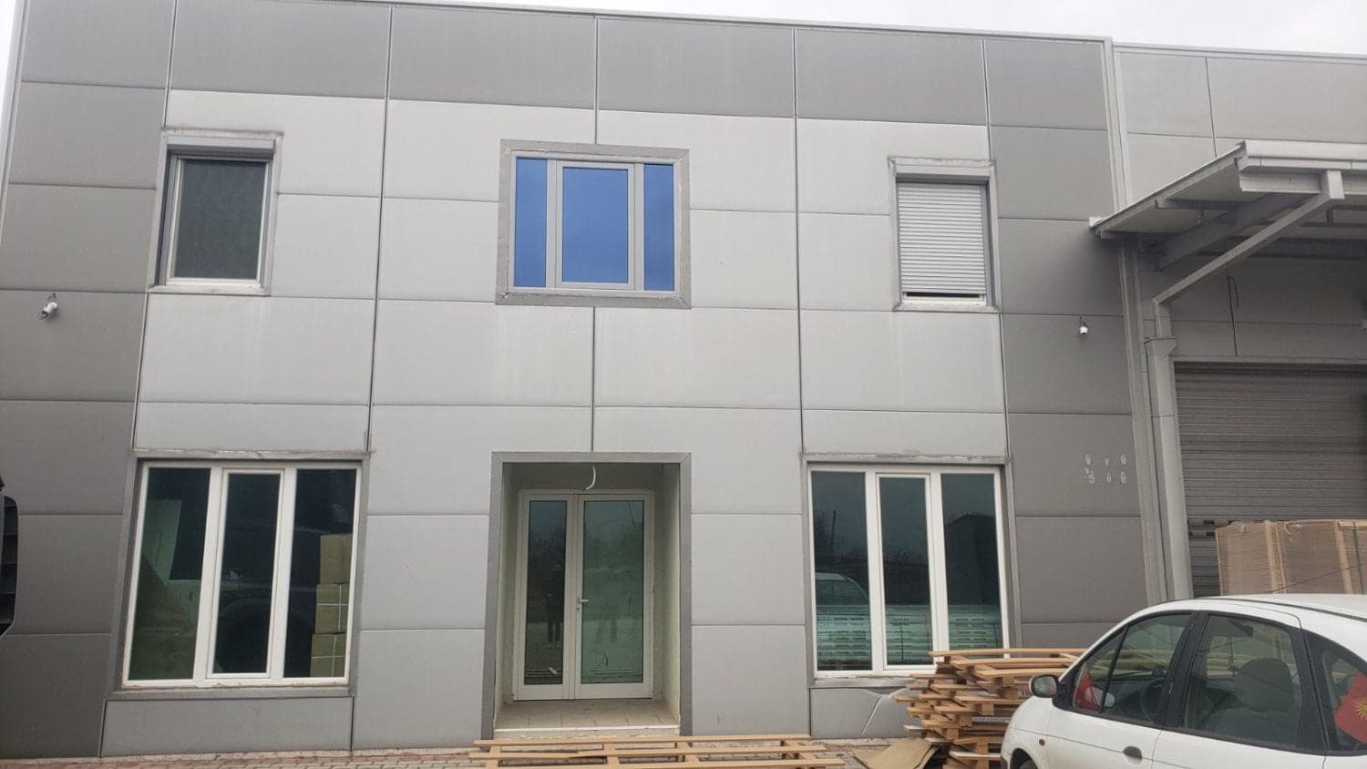 Се изнајмува деловен простор во Визбегово - За Изнајмување - Карпош - Слика 4