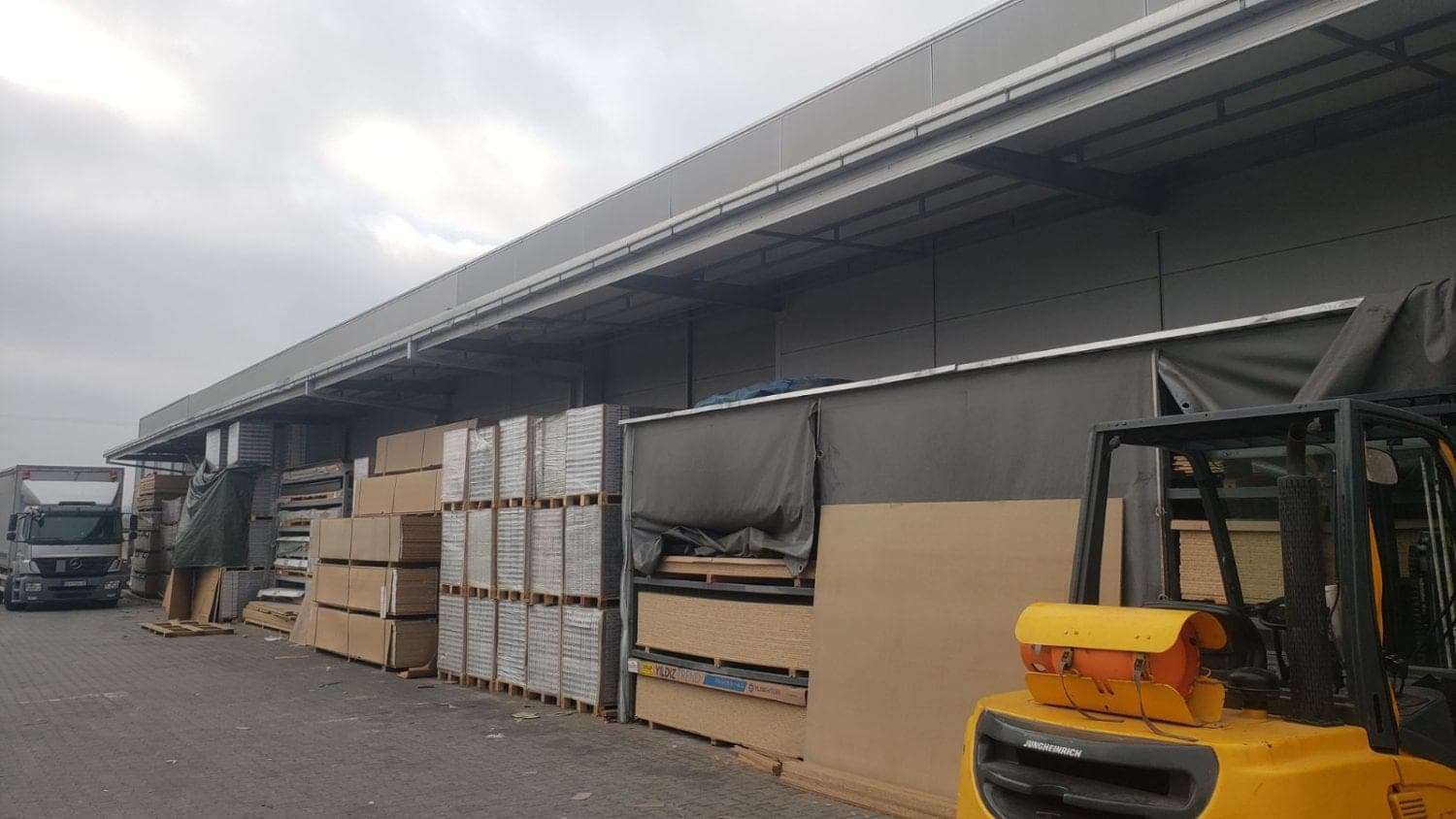 Се изнајмува деловен простор во Визбегово - За Изнајмување - Карпош - Слика 5