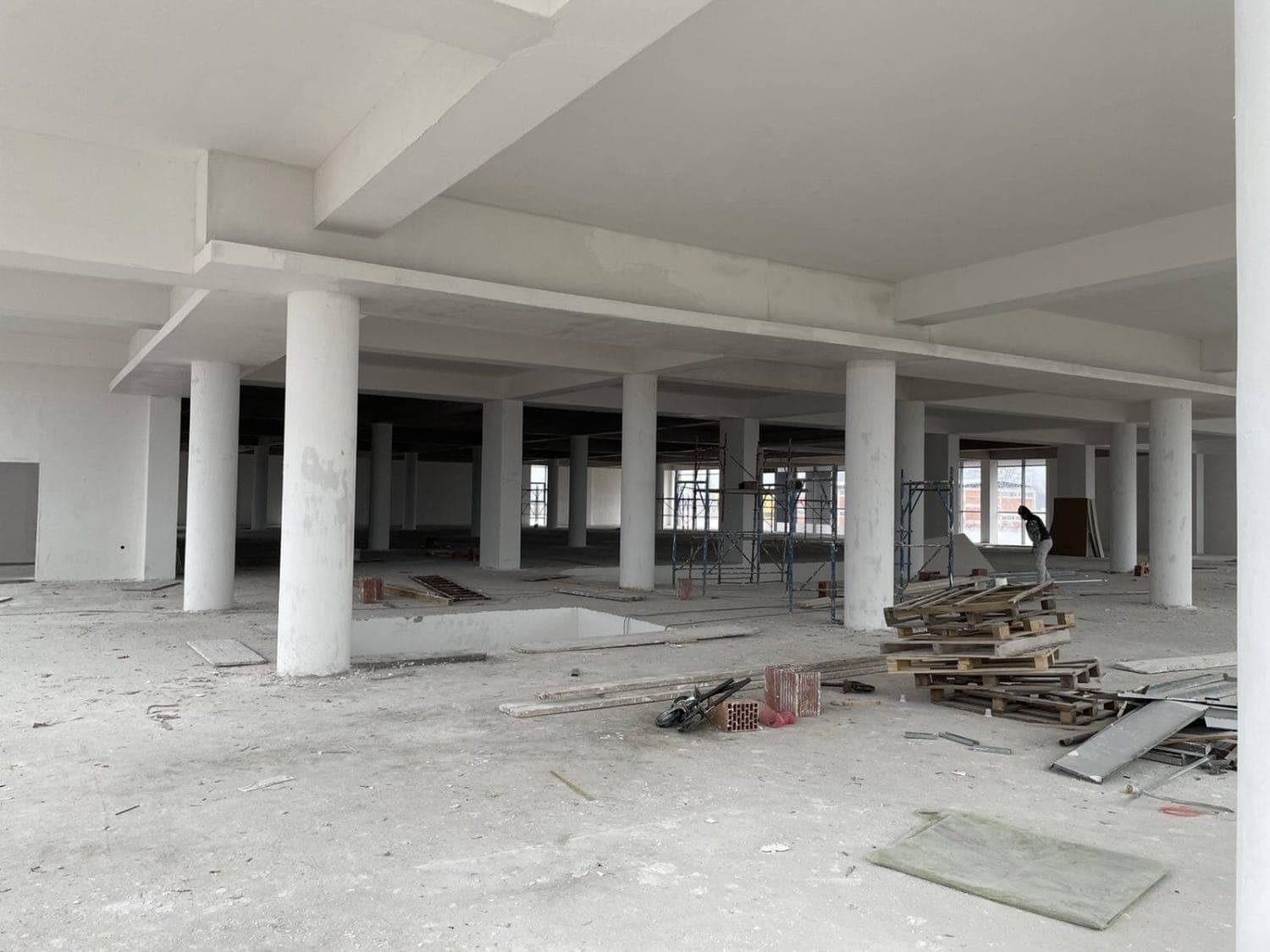 Business building for rent on attractive location - For Rent - Tetovo - Image 11