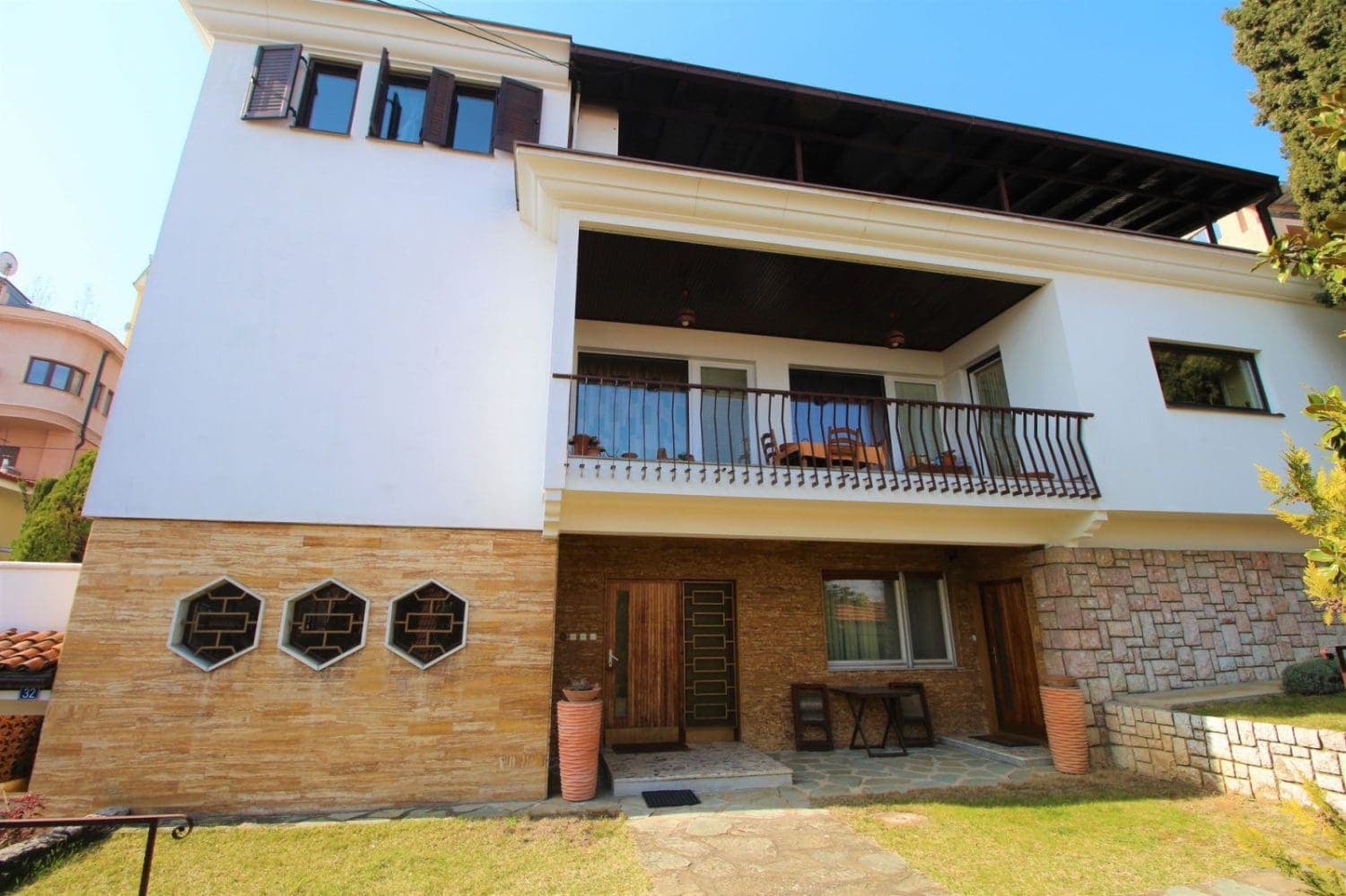 House with yard in Crniche - For Sale - Crniche - Image 6