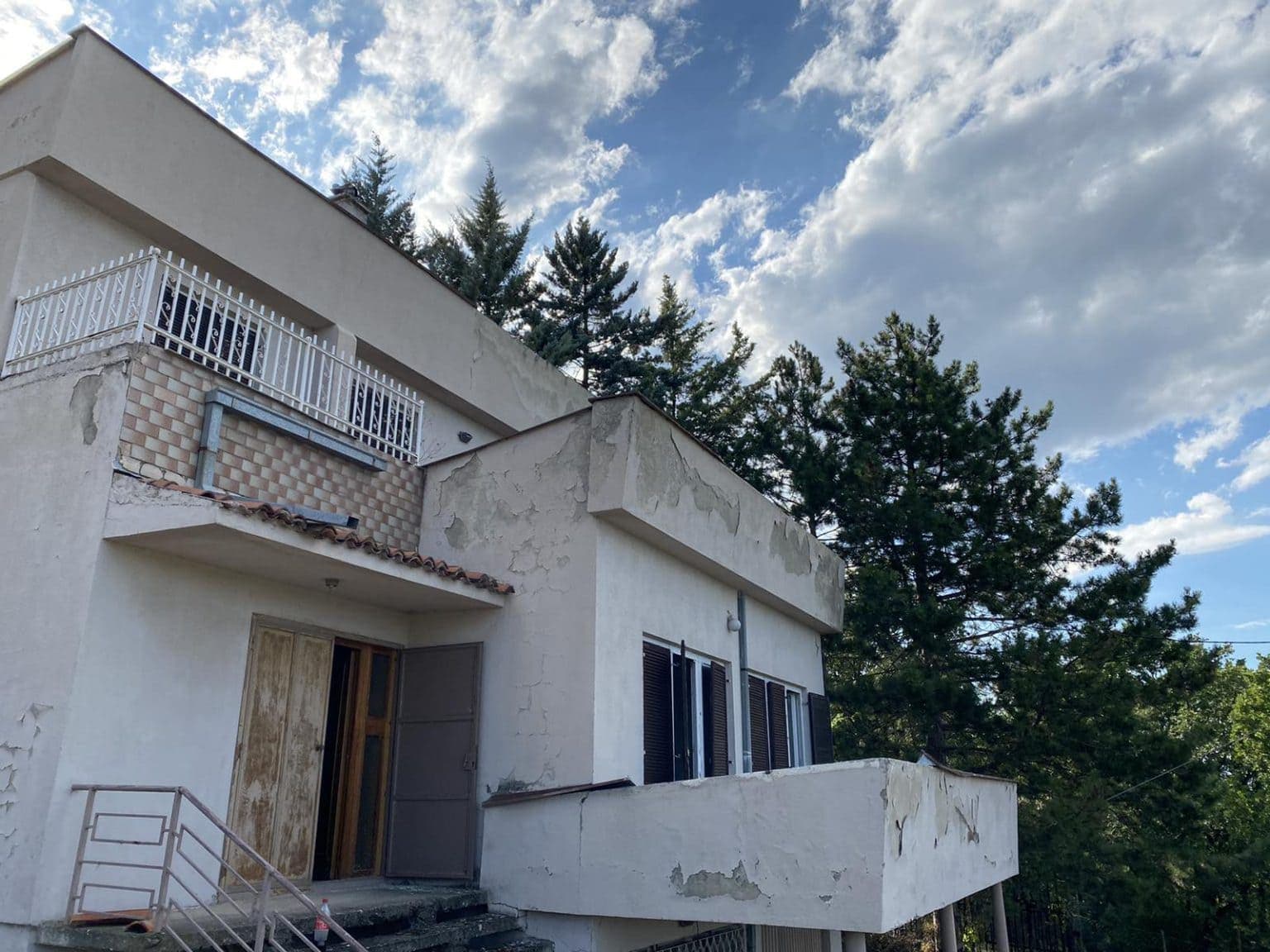 Weekend house with a spacious yard in Oreshani - For Sale - Zelenikovo - Image 2