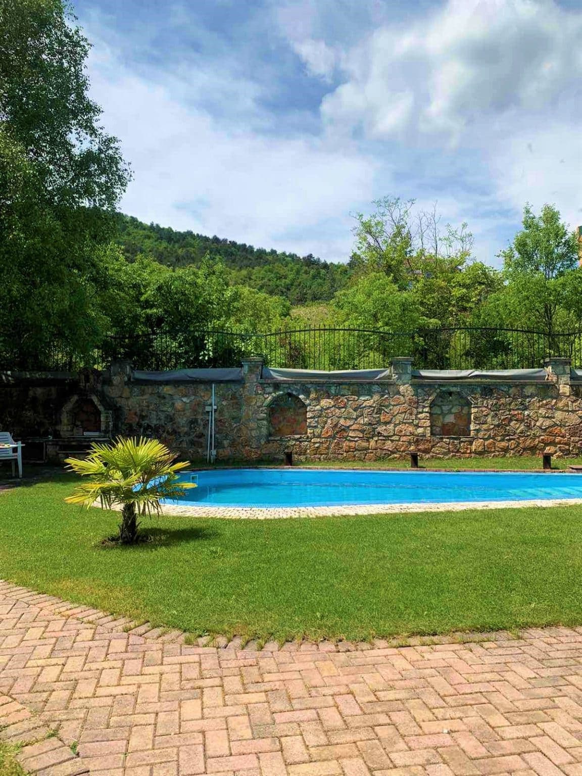 Ексклузивна куќа на Водно - За Изнајмување - Водно