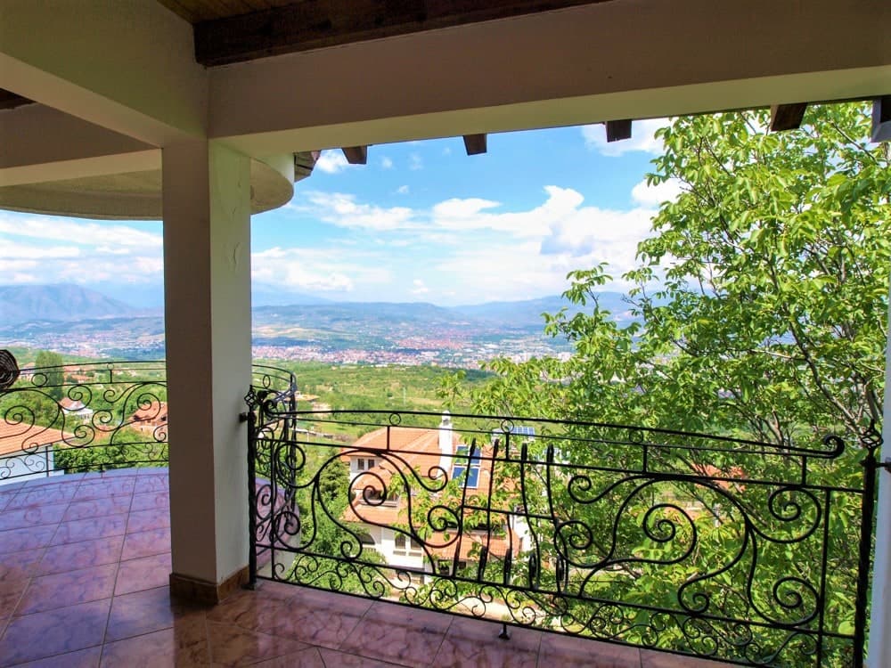 Beautiful house with amazing views - For Rent - Karposh - Image 1