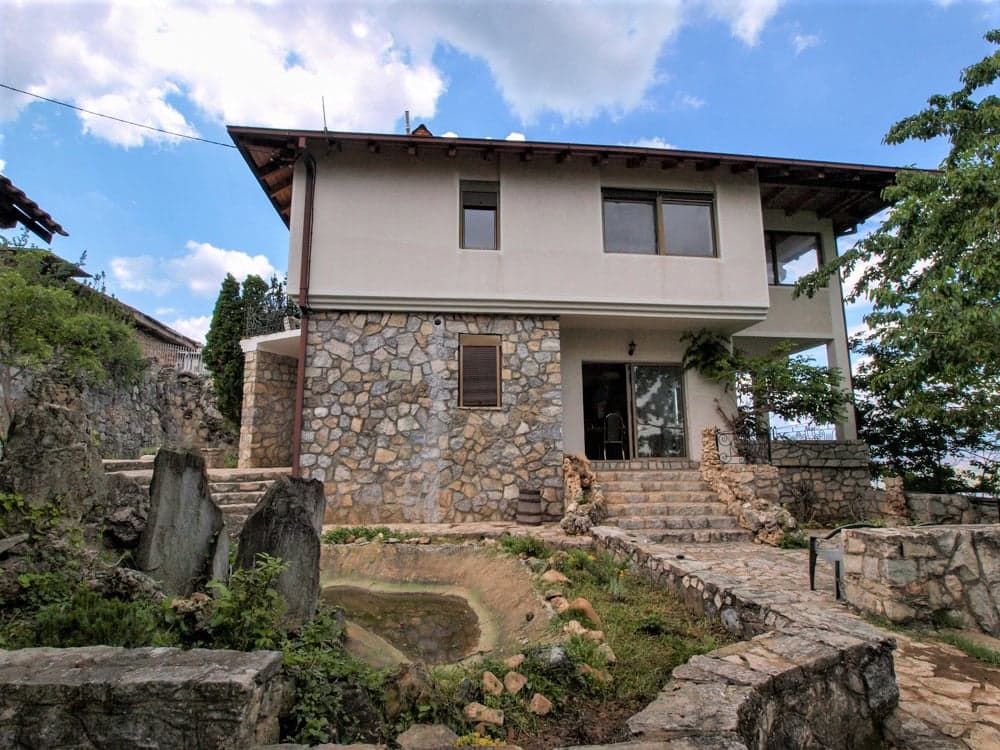 Beautiful house with amazing views - For Rent - Karposh - Image 4