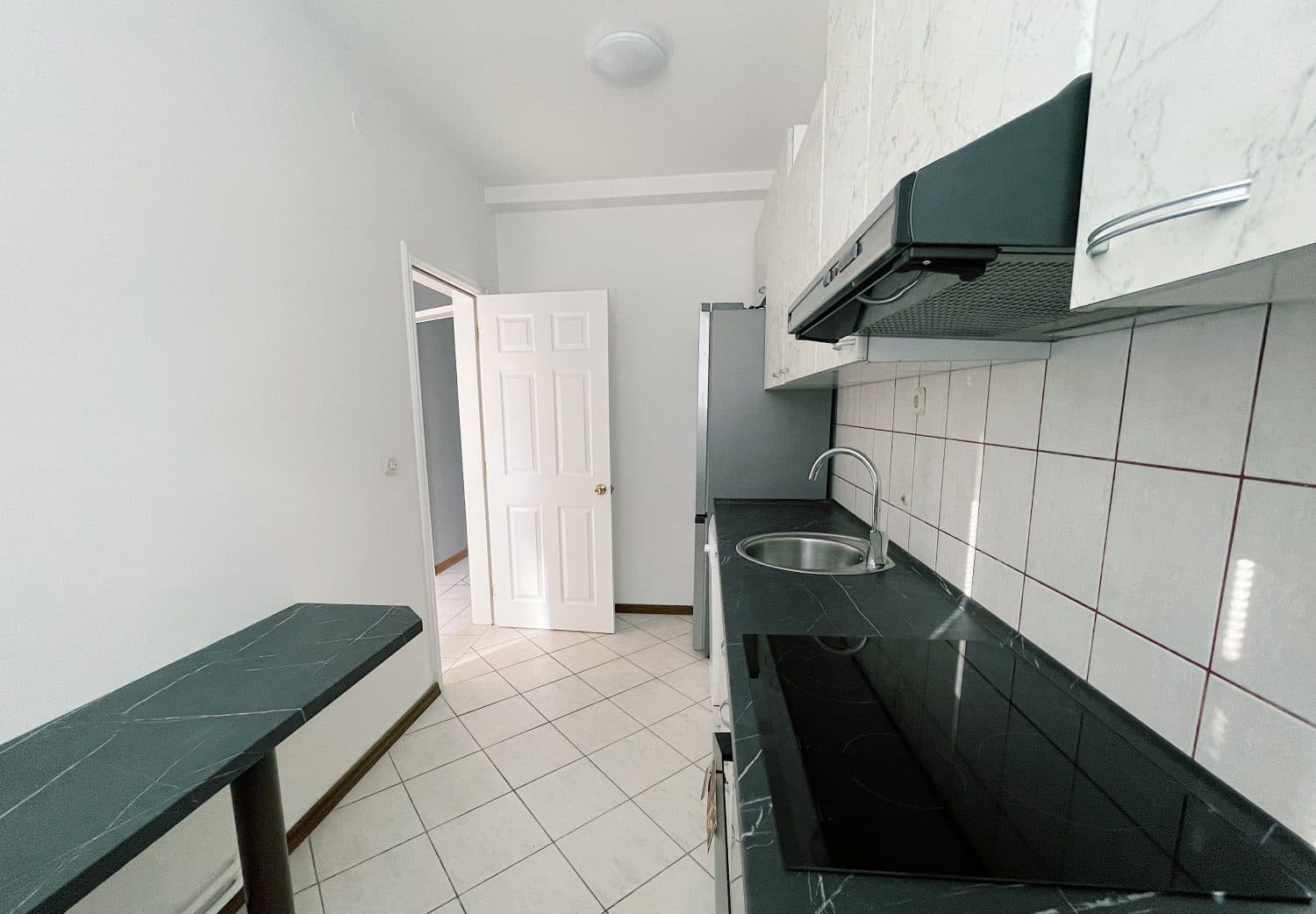 Модерен стан во Црниче - За Изнајмување - Црниче - Слика 12