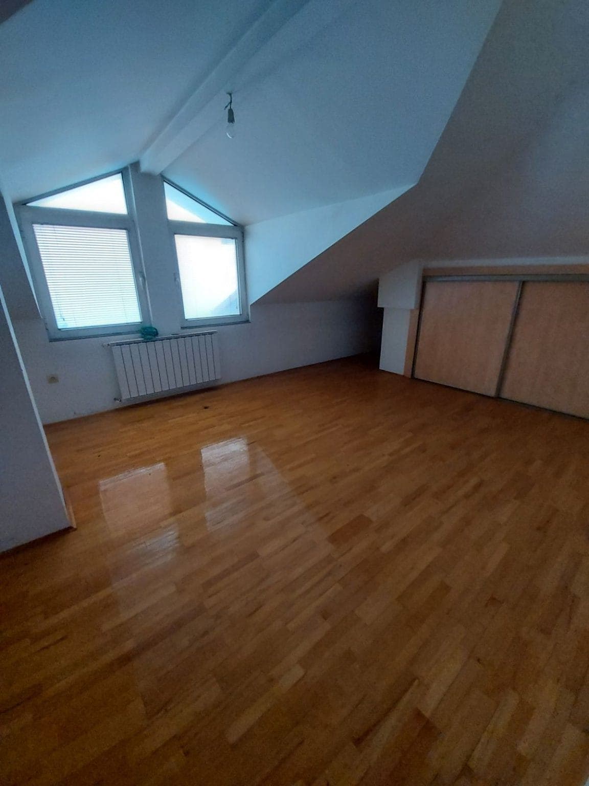 Се продава куќа на одлична локација - За Продажба - Кисела Вода - Слика 7